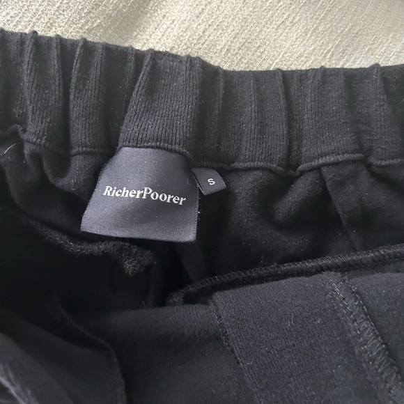 Richer Poorer Shorts - Picture 9 of 9